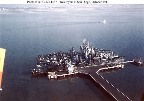 USS Shaw (DD-373) in half-sunken YFD-2 at Pearl Harbor Stock Photo - Alamy