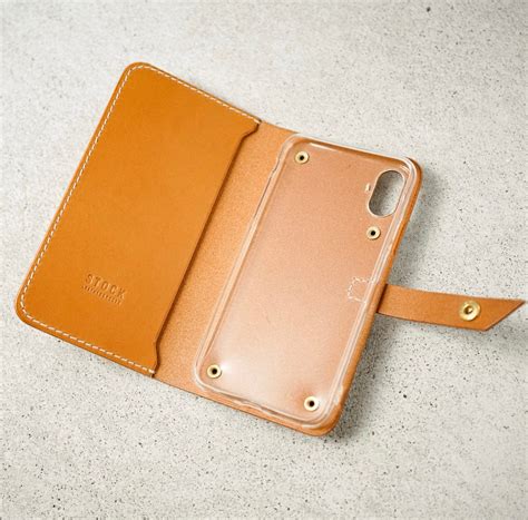BELT TYPE SMARTPHONE CASE natural camel | STOCK LEATHER & GOODS