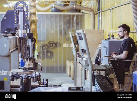 CNC Machine Operator Work 的图像结果