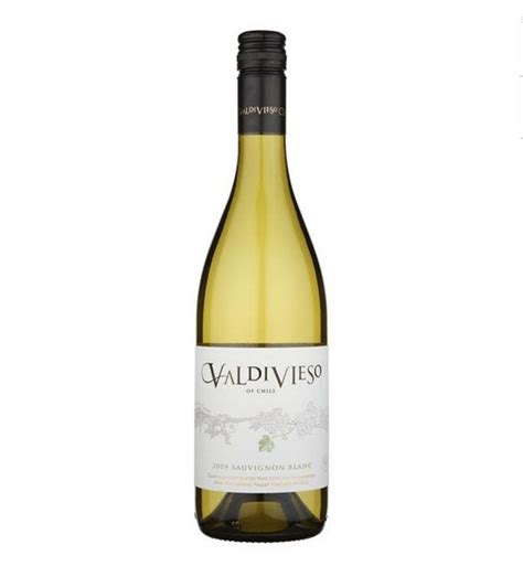 10 expert-approved White Wines under ₹2,000 | GQ India