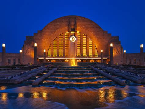 10 Spots To See The Best Fall Foliage Throughout New England