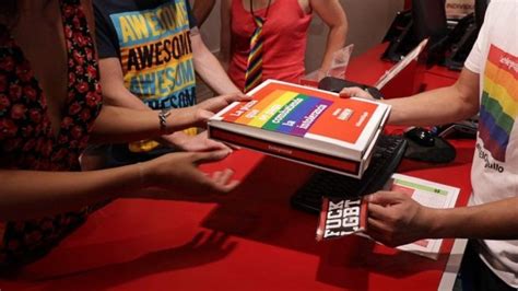 ELA, CGT eta CIGk salatu dute Telepizzak bi ERTE eskatu dituela ...