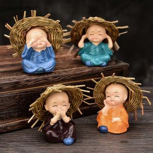 AFTERSTITCH baby buddha monk idol statue with hat showpiece for home ...