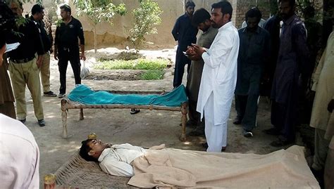 巴基斯坦再现“荣誉杀人” 未成年情侣被家人电击处决|巴基斯坦|杀人|电击_新浪新闻