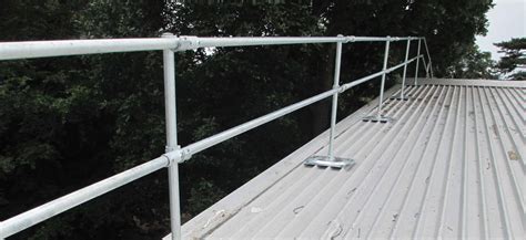 Roof Edge Protection System 的图像结果