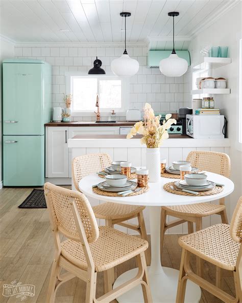 Vintage Kitchen Remodel For Small Kitchen