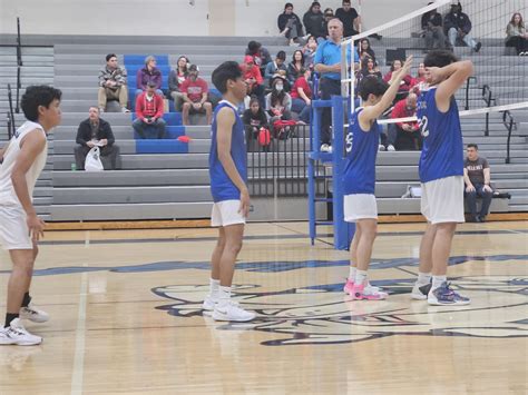 Burroughs Boys Volleyball Sweeps Host Burbank - myBurbank