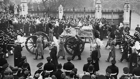 The 1952 state funeral of King George VI, Queen Elizabeth II's father | ITV News
