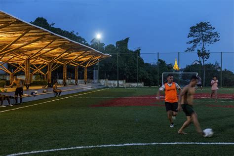 Sports Center 的图像结果