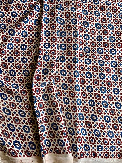 Cream Shade Choti Jaali Motif Ajrakh Mashru Silk Fabric – Desisass