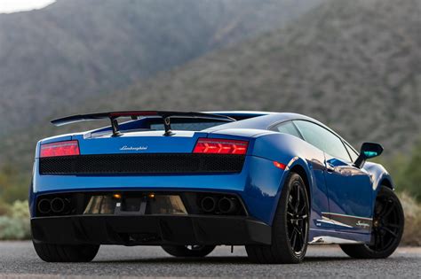 Blue Lamborghini Gallardo Superleggera