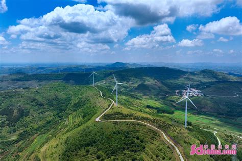 潍坊“安丘天路” 沿途风景美出天际_图说_中国山东网