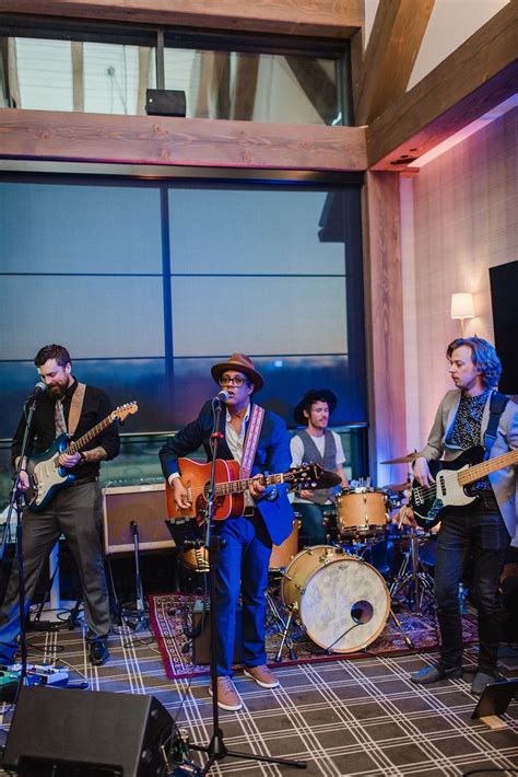 Joyful Bearspaw Golf Course Wedding | Diane Davidson Weddings