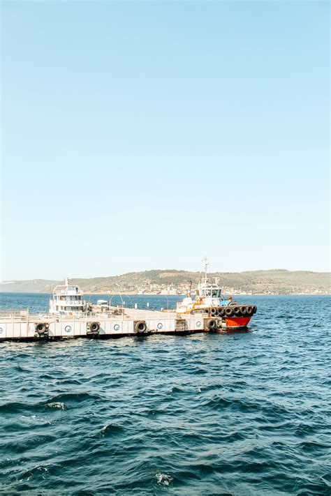 Ship Front View 的图像结果