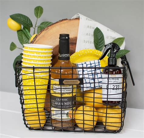 Summer Basket Ideas at Juan Maguire blog