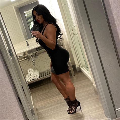 Sasha Delvalle Instagram