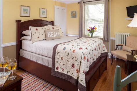 THE OLD MANSE INN (Brewster, MA - Cape Cod) - B&B Reviews, Photos, Rate ...