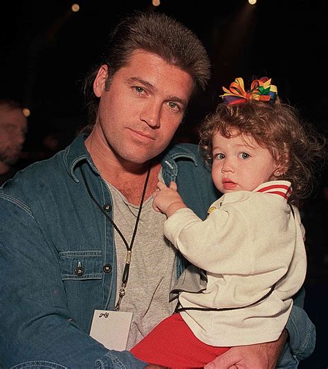 Billy Ray Cyrus Shares Rare Photos of Daughter Miley Cyrus on Her 32nd ...