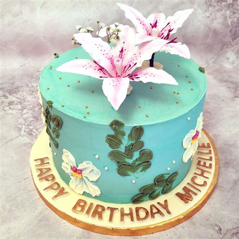 Lily Floral Cake | Edible Lily Floral Cake | Teal Floral Cake – Liliyum ...
