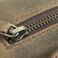 Goatter Genuine Leather Unisex Faster 9.5 Inch Messenger Bag (Dark ...