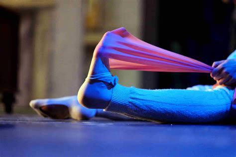 Stretching Exercise Chart 的图像结果