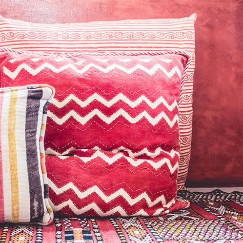 Cozy Home Textiles Guide | Create Inviting Spaces - IAAH