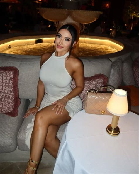 Alex Bravo - Age, Height, Net Worth, Boyfriend, Bio, Wiki, Facts