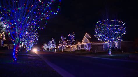 In one Eagan neighborhood, holiday lights represent a couple's love ...