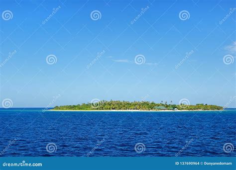 Small South Sea Island in Mamanuca Island Group, Fiji Stock Photo ...