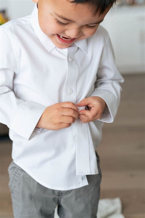Boys' Ultimate White Dress Shirt - Normal Cuffs – Nihao Shirts