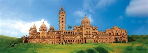 Want Some Royal Treat? A 500 Acres Spectacular Laxmi Vilas Palace of ...
