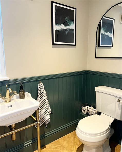 Purple Color Bathroom Makeovers For Small Bathrooms