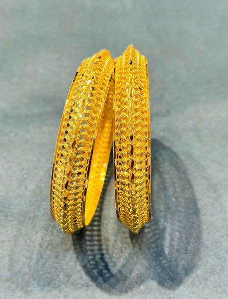 Gold Bangles – HM Sarafa Bazar India Pvt Ltd