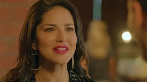 Watch Karenjit Kaur Season Finale E1 - Born to Be a Chef! online in HD ...