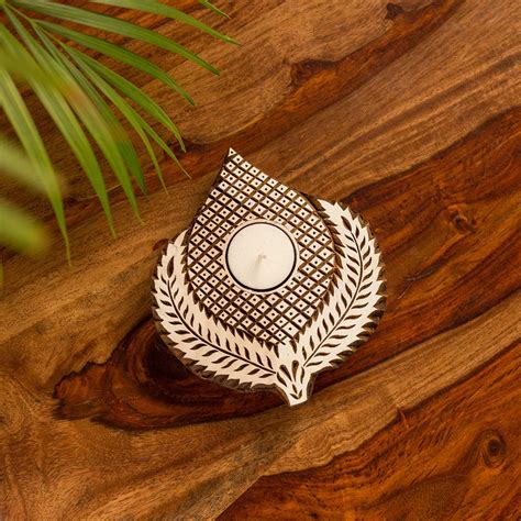 Buy ExclusiveLane Resplendent Leaf Hand-Carved Block Tea-Light Holder ...