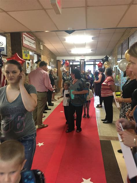Talking Taylor Schools: MYERS ELEMENTARY SCHOOL rolls on the red carpet