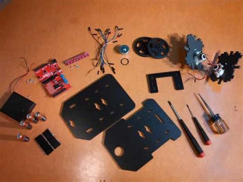 Image result for Robot Laberinto Arduino