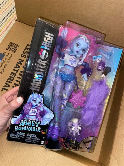 screaming, crying, throwing up : r/MonsterHigh