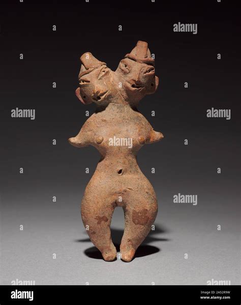 Tlatilco figurine hi-res stock photography and images - Alamy
