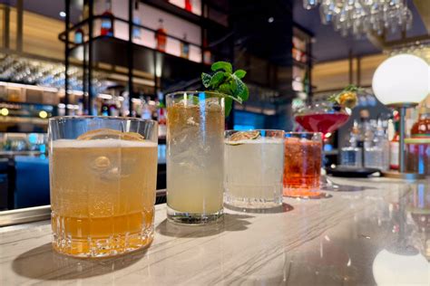 The complete guide to Chase Sapphire airport lounges — and how to get ...