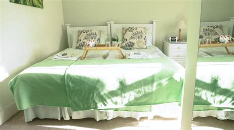 HALLMARK GUEST HOUSE (Aberdeen, Scotland) - Hotel Reviews, Photos, Rate ...
