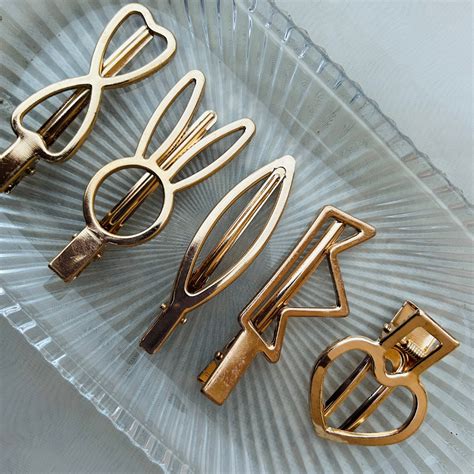 Set of 5 Golden Hair Clips – Scrunchit