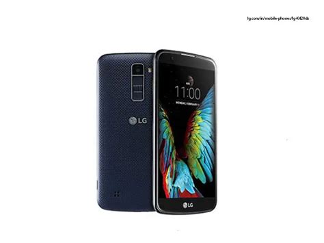 The phone is a bit wider compared to a smartphones with 5 or 5.1-inch ...