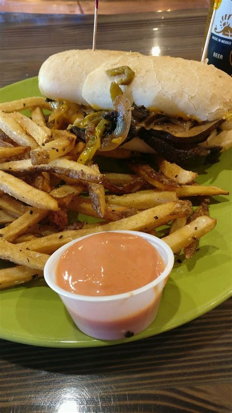 Harp and Hound - Ogden Utah Restaurant - HappyCow