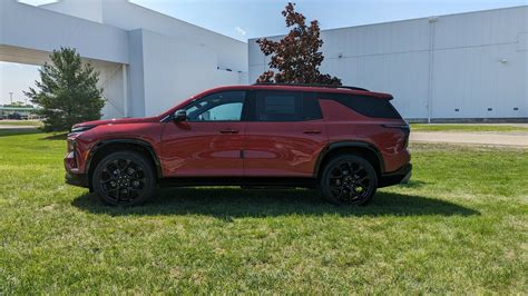 First Look: The 2024 Chevrolet Traverse Has The Style, Space, And Specs For Domination | Carscoops