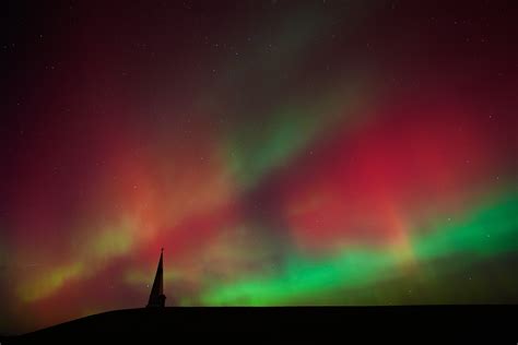 Northern lights dazzle in night skies across the US