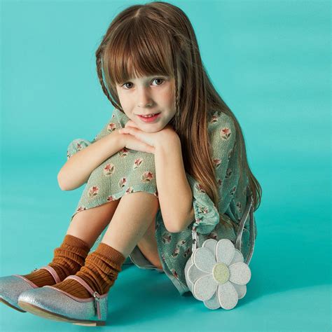 Buy Daisy X Body Bag Online at Best Price - Accessorize India