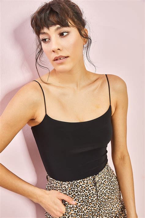 Siyah Sandy Kumaş İp Askılı Bluz - Bianco Lucci | ElbiseBul