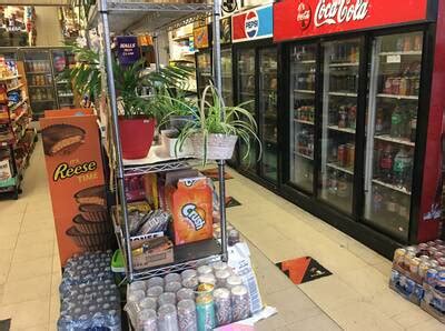 Local Independant Convenience Store 的图像结果