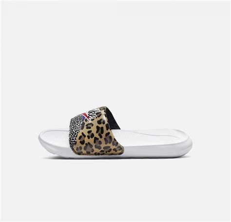 Buy Animal Print WMN'S Victori One Slide Online | Superkicks